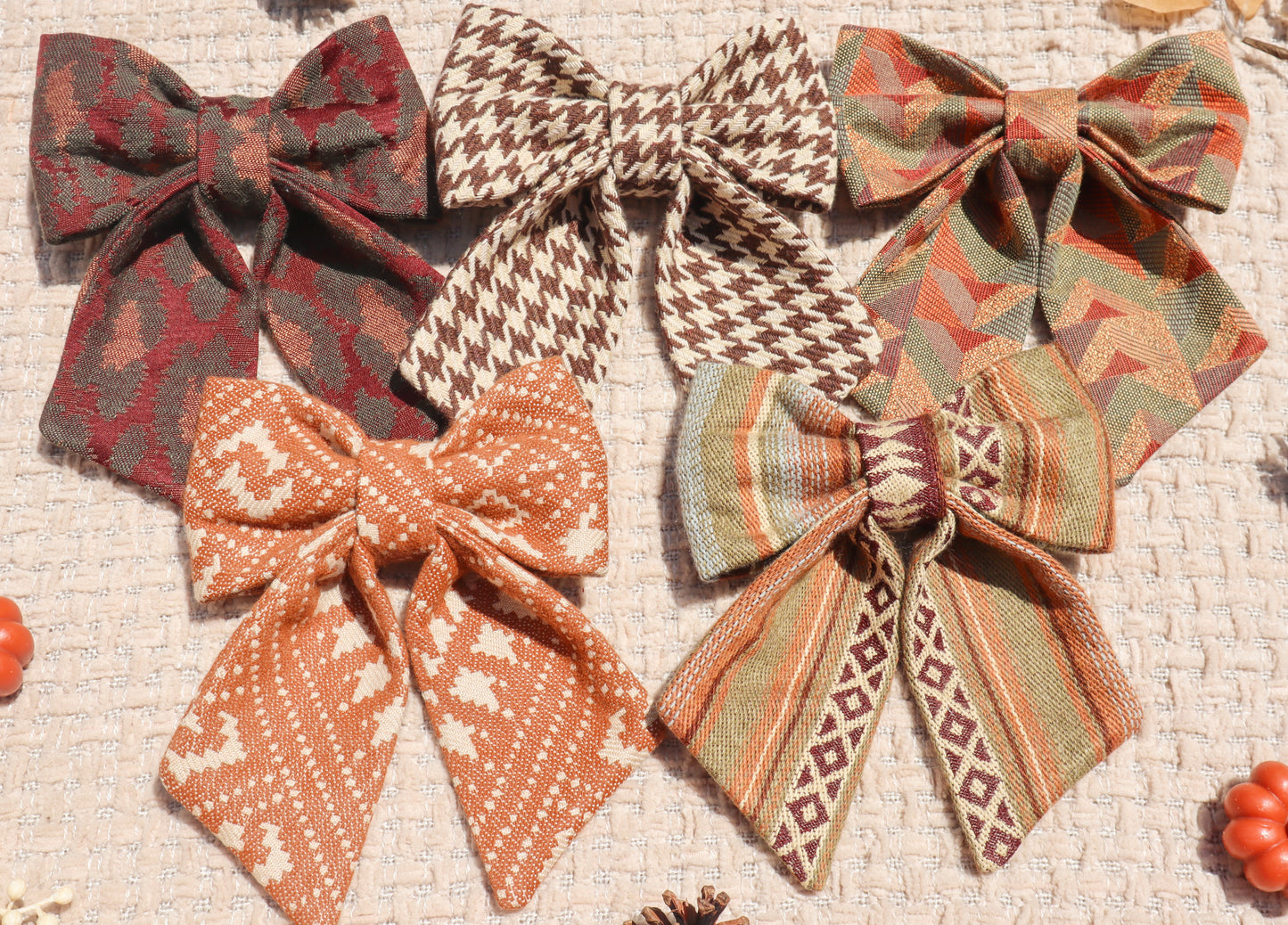 The Everett Pet Bow