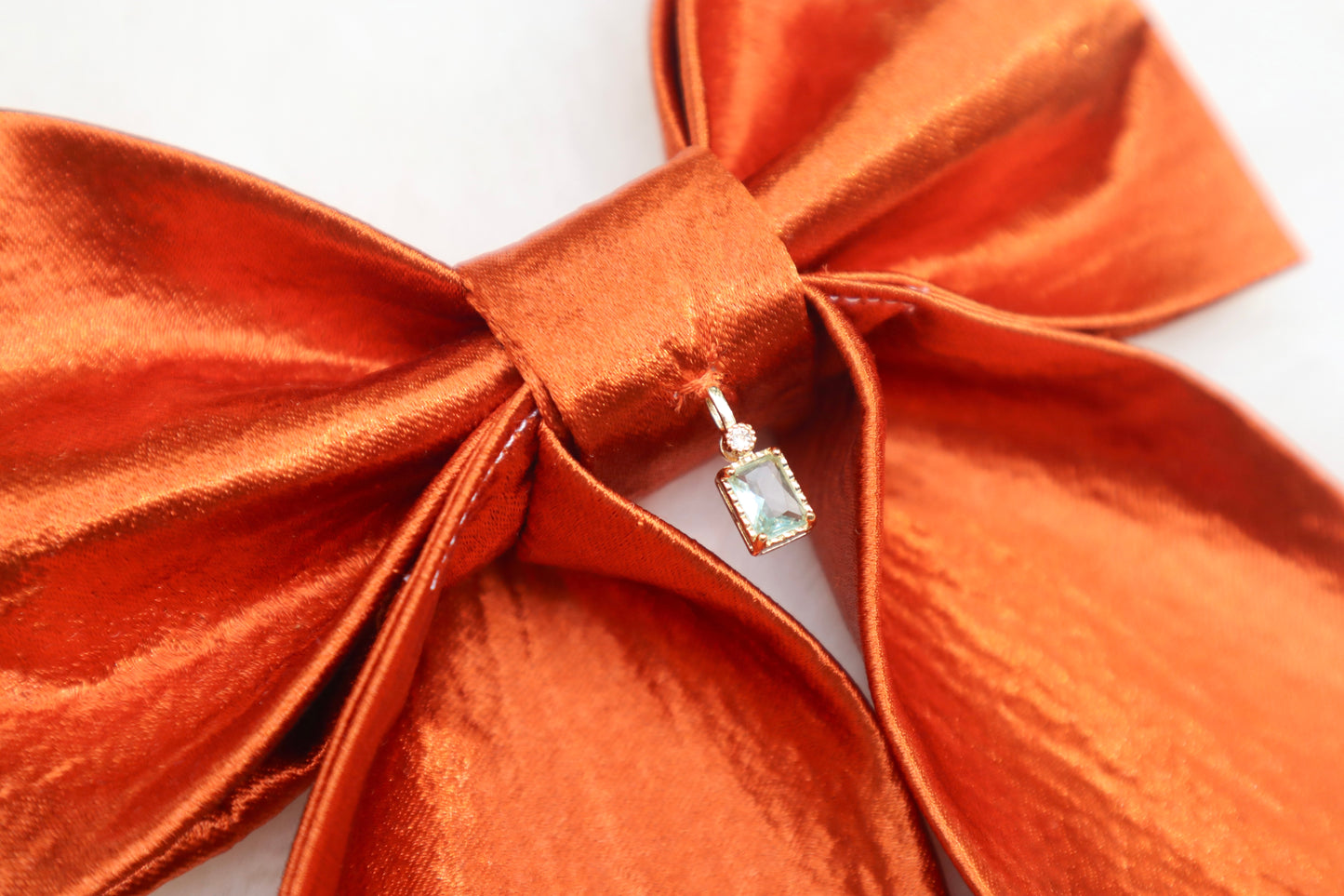 Spotlight Pet Bow