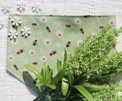 Green Bees & Daisies Bandana