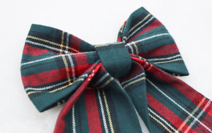 Holiday at the Manor Plaid Pet Bow