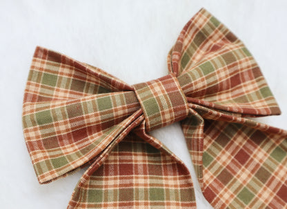 Apple Barrel Pet Bow