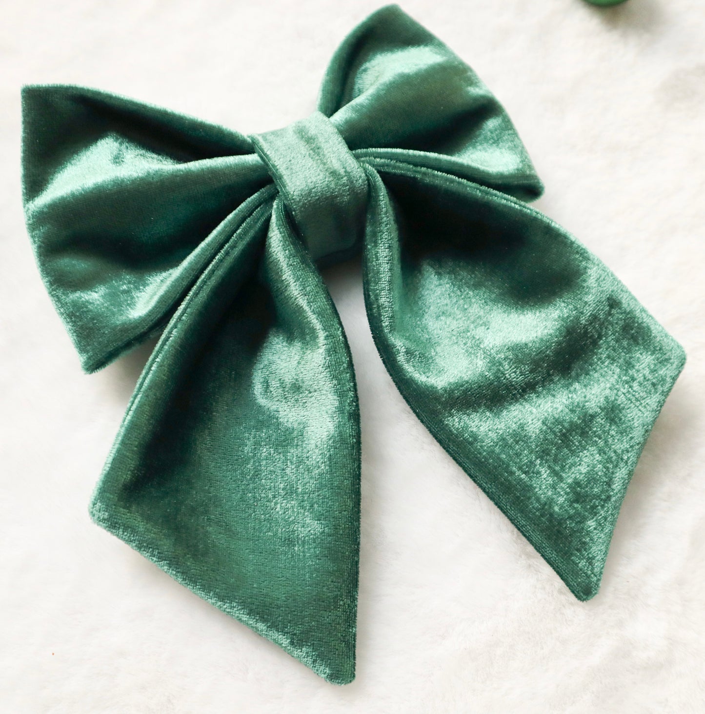 Mistletoe Green Velvet Pet Bow