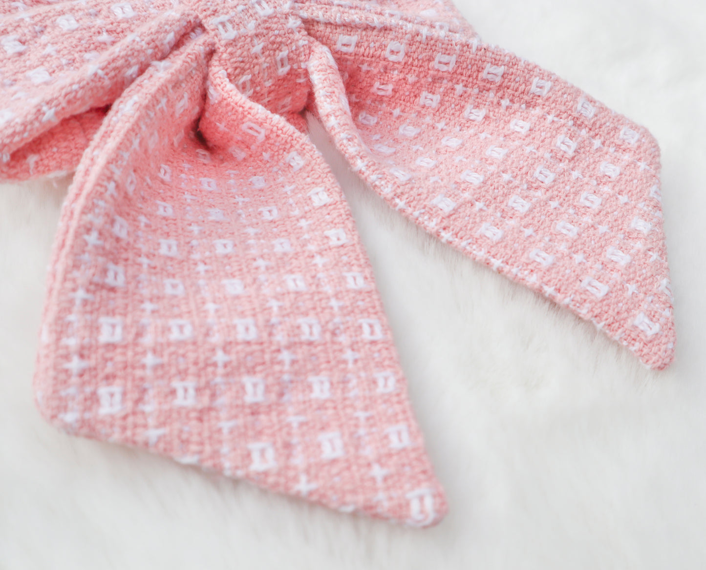 Blushing Snowdrop Pet Bow