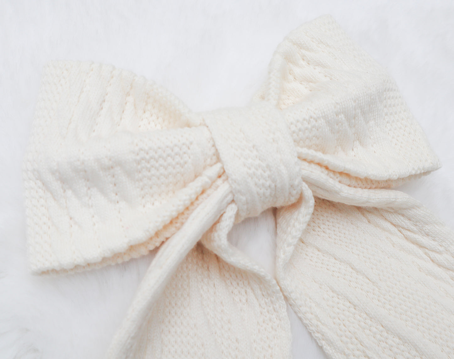 Snowfall Sweater Weather Pet Bow