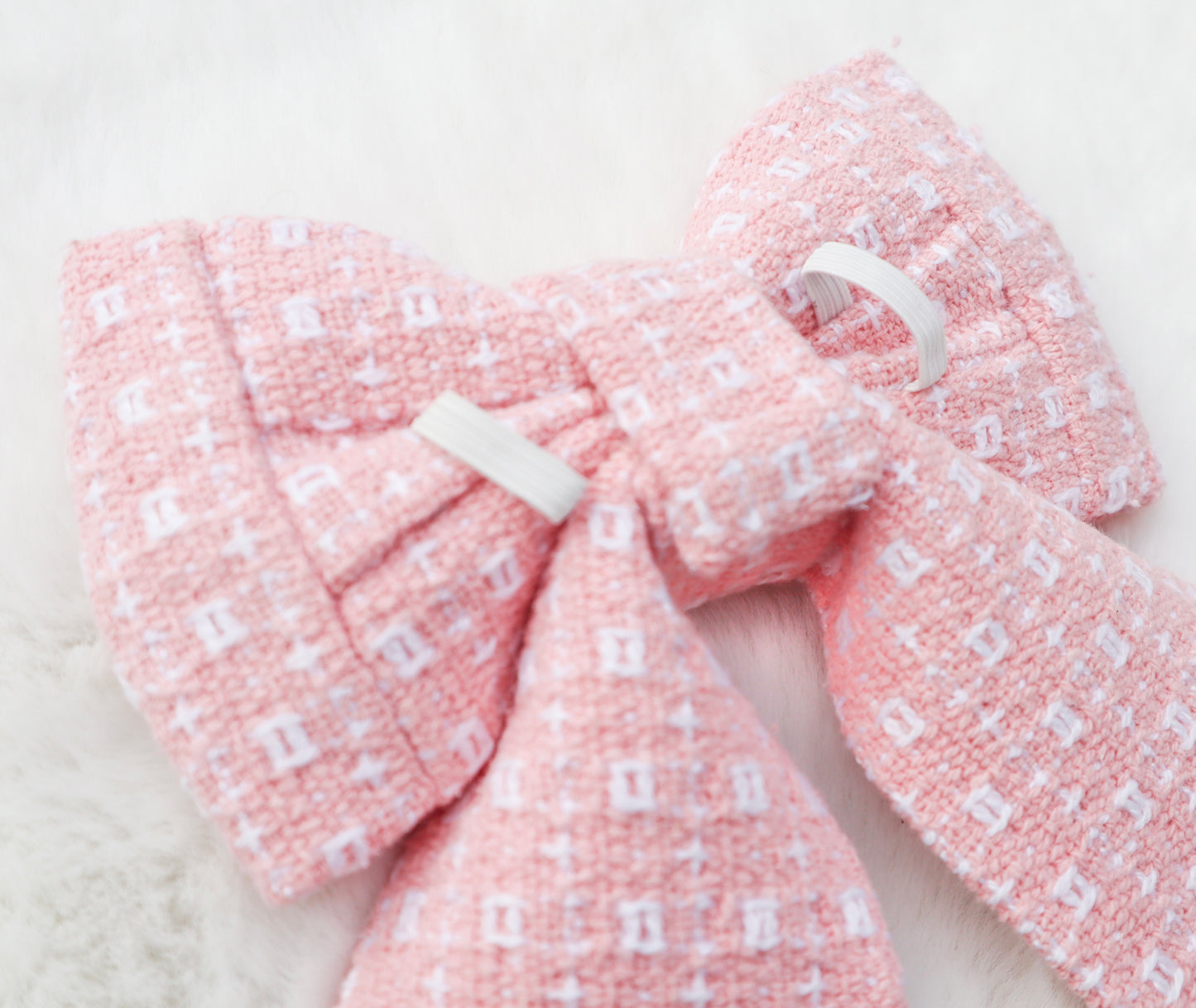 Blushing Snowdrop Pet Bow