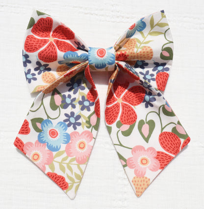 Farmers Market Florals Hair Bow