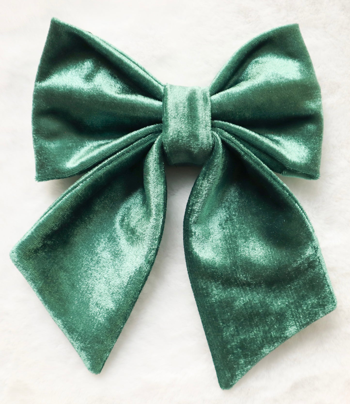 Mistletoe Green Velvet Pet Bow