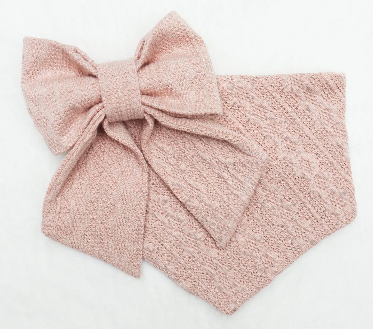 Chai Sweater Weather Pet Bow