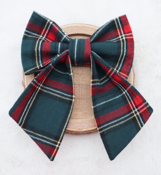 Holiday at the Manor Plaid Hair Bow
