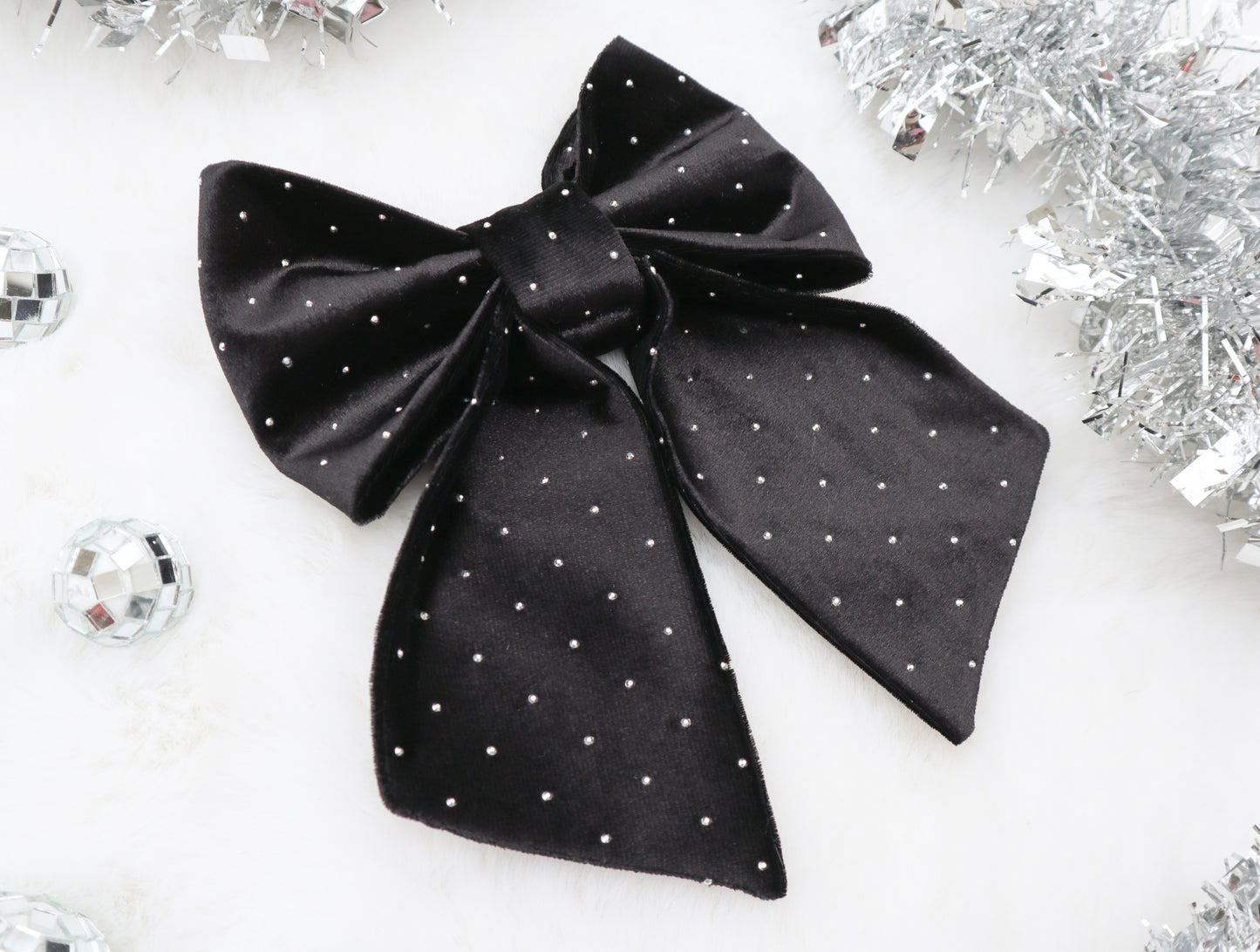 Dazzling Diamond Velvet Pet Bow