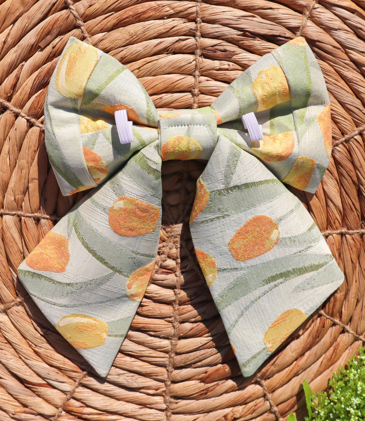 Field of Tulips Pet Bow