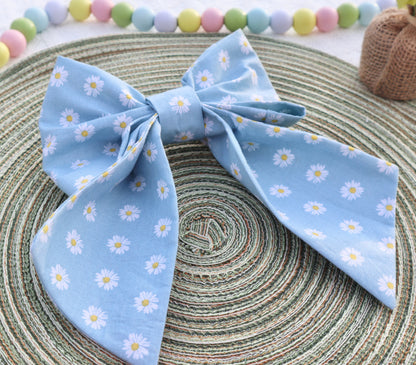 Delicate Daisies Pet Bow