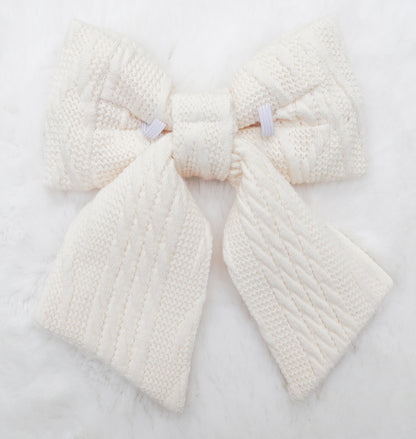 Snowfall Sweater Weather Pet Bow