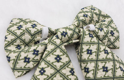 Tuscan Terrace Pet Bow