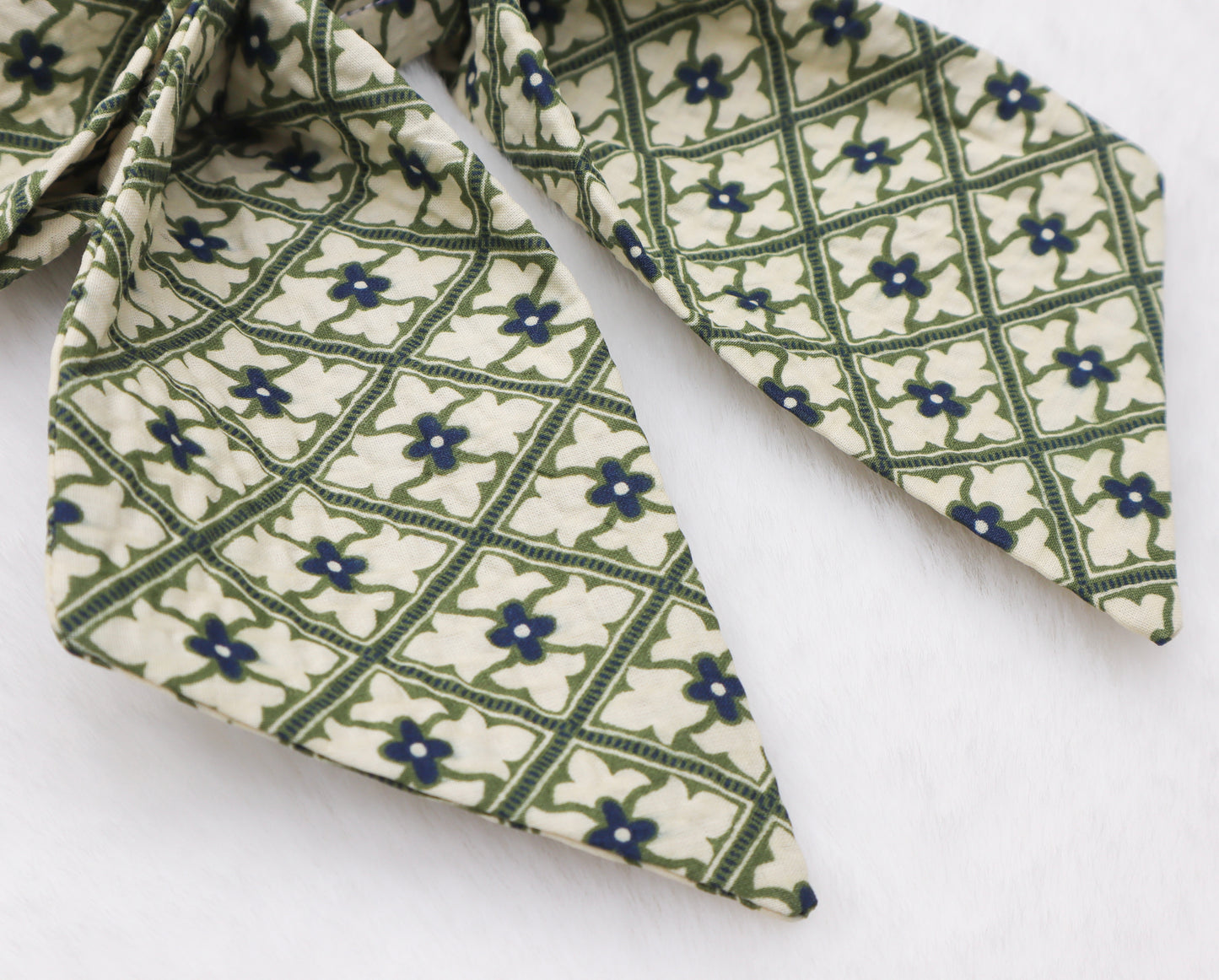 Tuscan Terrace Pet Bow