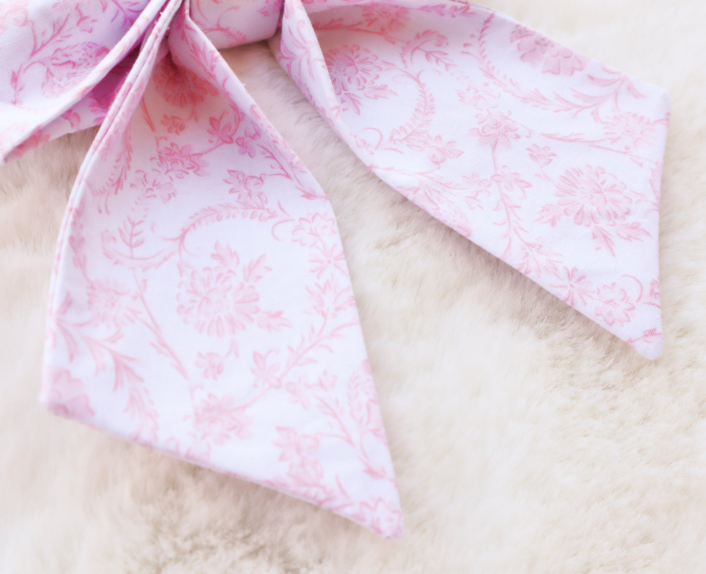 Pink Evelyn Pet Bow