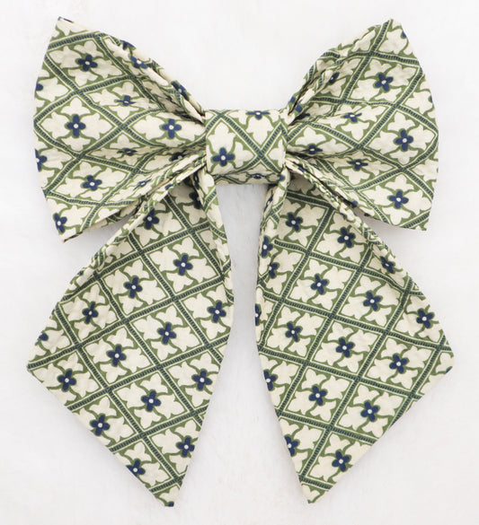 Tuscan Terrace Pet Bow