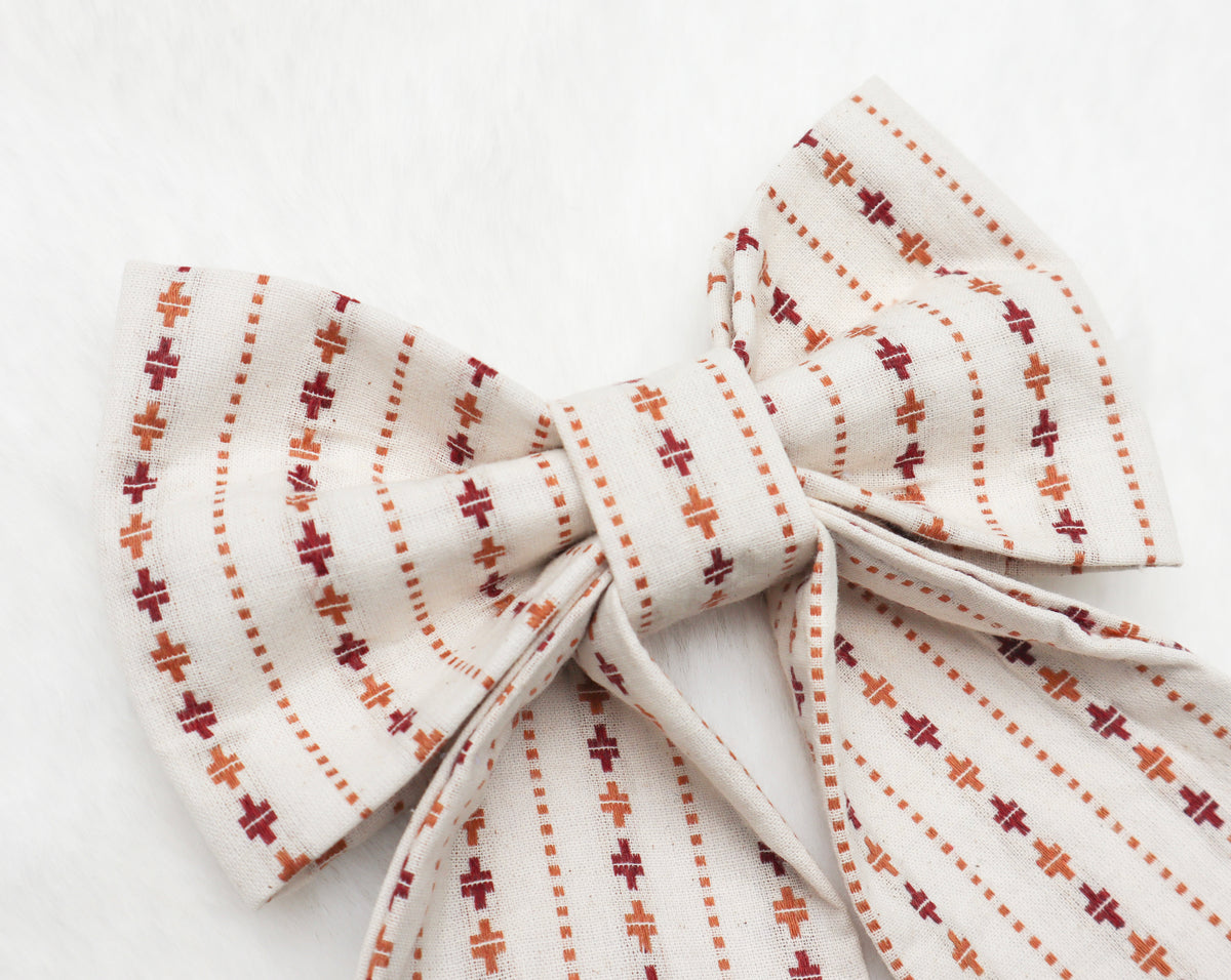 Heirloom Stitch Pet Bow