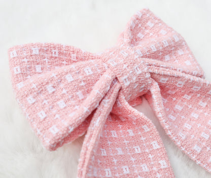 Blushing Snowdrop Pet Bow